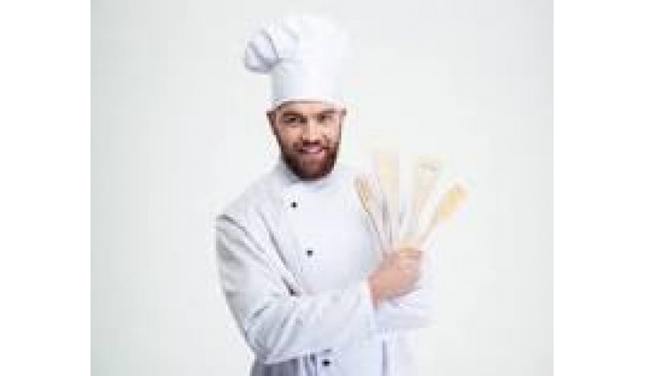 Pracovná ponuka - hlavný kuchár v ŠJ pri ZŠ a MŠ v Períne